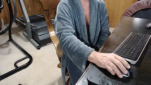 Snapshot of billy471 chatting on October 17, 2025, 3:25 pm billy471 online show from October 17, 2025, 3:25 pm