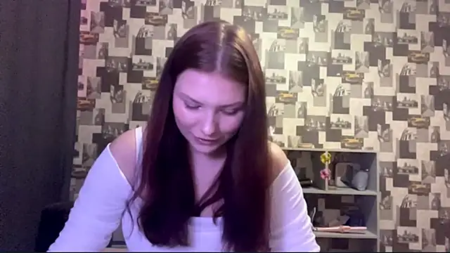 SwiiSweet online show from September 10, 2025, 4:06 pm