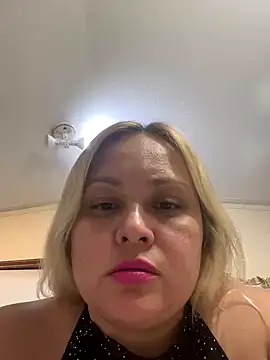 Snapshot of Clarys1959 chatting on October 3, 2025, 10:33 pm Clarys1959 online show from October 3, 2025, 10:33 pm