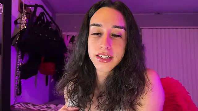 Snapshot of xoFrankie chatting on February 9, 2026, 6:00 am xoFrankie online show from February 9, 2026, 6:00 am