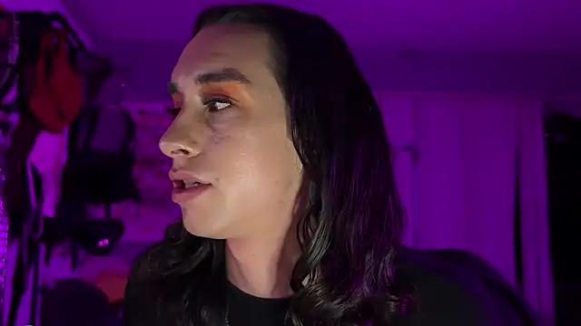 Snapshot of xoFrankie chatting on December 19, 2025, 4:38 am xoFrankie online show from December 19, 2025, 4:38 am