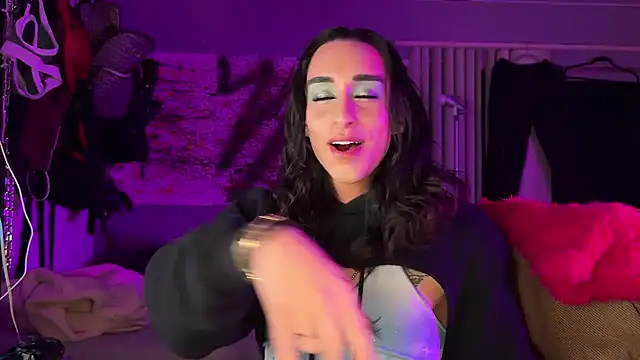 Snapshot of xoFrankie chatting on January 8, 2026, 2:39 am xoFrankie online show from January 8, 2026, 2:39 am