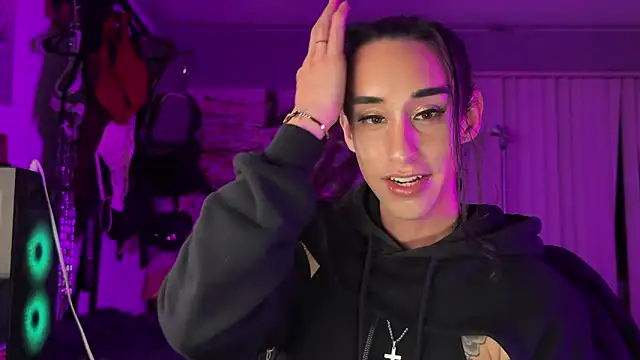 Snapshot of xoFrankie chatting on December 20, 2025, 1:52 am xoFrankie online show from December 20, 2025, 1:52 am