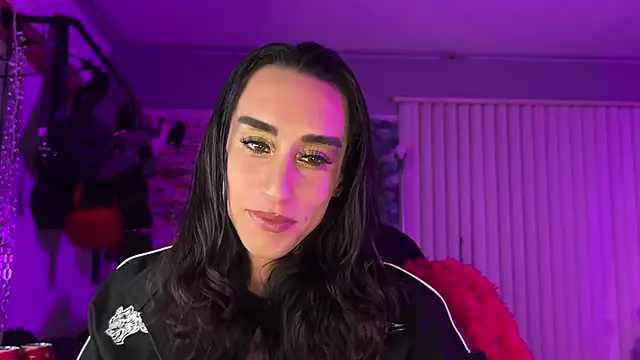 Snapshot of xoFrankie chatting on February 16, 2026, 6:01 am xoFrankie online show from February 16, 2026, 6:01 am