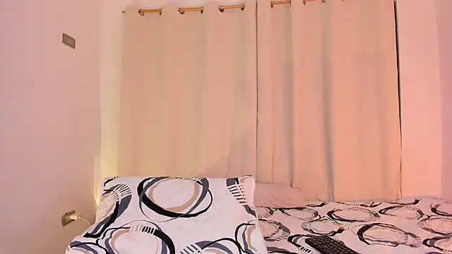 mrhot night online show from September 17, 2025, 11:07 pm