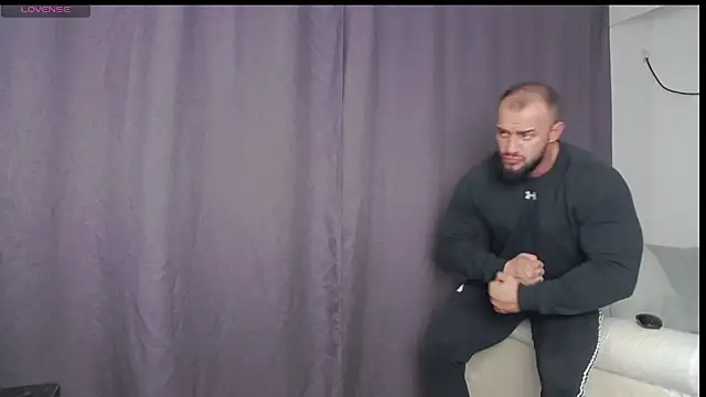 Snapshot of RickyMiami1 chatting on October 14, 2025, 8:42 pm RickyMiami1 online show from October 14, 2025, 8:42 pm