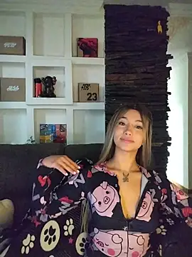 Ella rr online show from December 14, 2025, 8:25 pm