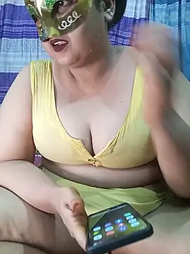 Snapshot of Tanisha-Chy chatting on May 23, 2026, 6:18 pm Tanisha-Chy online show from May 23, 2026, 6:18 pm