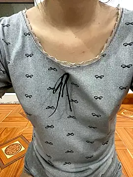 Mochi21 online show from September 10, 2025, 2:43 am