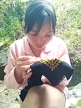 Snapshot of susu-00 chatting on September 14, 2025, 12:44 am susu-00 online show from September 14, 2025, 12:44 am