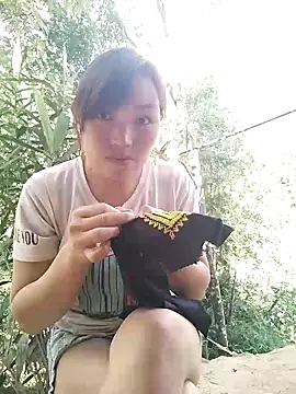 Snapshot of susu-00 chatting on September 20, 2025, 1:21 am susu-00 online show from September 20, 2025, 1:21 am