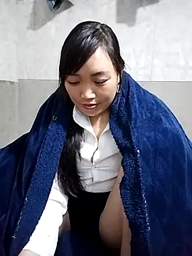 Snapshot of susu-00 chatting on November 18, 2025, 12:30 pm susu-00 online show from November 18, 2025, 12:30 pm