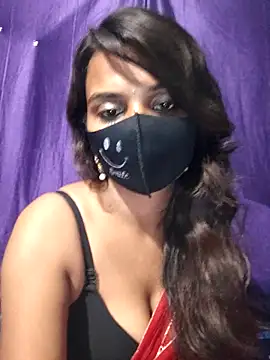 cutie pei002 online show from November 8, 2025, 4:32 pm