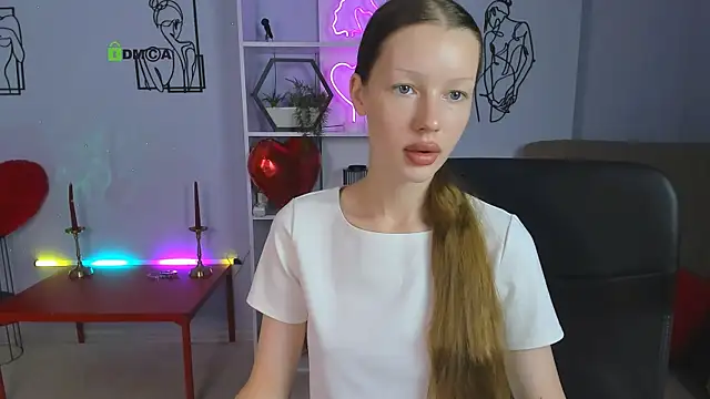 khloebeauty online show from September 17, 2025, 5:53 am