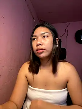 Snapshot of aniya_04 chatting on October 23, 2025, 2:43 am aniya 04 online show from October 23, 2025, 2:43 am