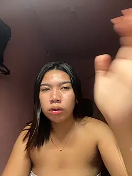 Snapshot of aniya_04 chatting on October 11, 2025, 12:50 pm aniya 04 online show from October 11, 2025, 12:50 pm