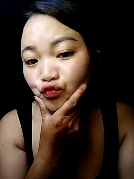 Snapshot of lusy-000 chatting on October 11, 2025, 2:45 am lusy-000 online show from October 11, 2025, 2:45 am