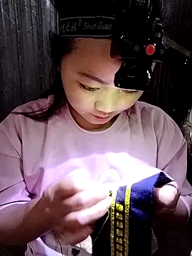 Snapshot of lusy-000 chatting on October 27, 2025, 7:42 am lusy-000 online show from October 27, 2025, 7:42 am