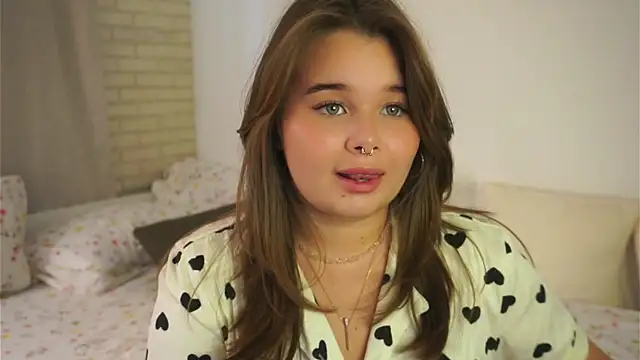 Anna Nicol online show from September 17, 2025, 2:08 pm