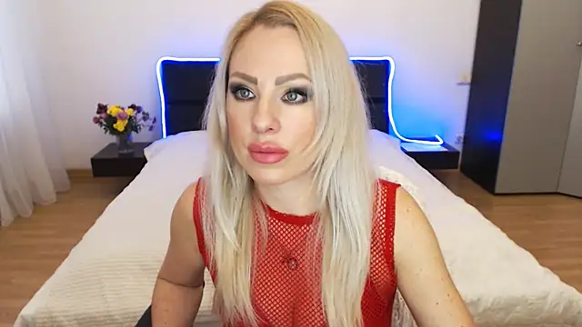 Tina Shines online show from November 9, 2025, 12:20 pm