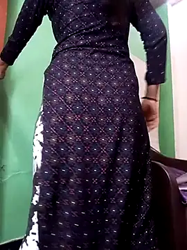 Snapshot of Rekha_89 chatting on October 31, 2025, 3:36 am Rekha 89 online show from October 31, 2025, 3:36 am