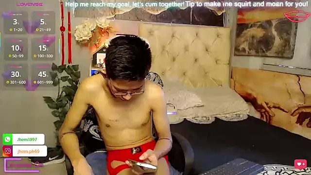 Snapshot of Skinny_CumLoader69 chatting on October 29, 2025, 2:21 am Skinny CumLoader69 online show from October 29, 2025, 2:21 am