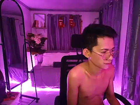 Snapshot of Skinny_CumLoader69 chatting on November 14, 2025, 9:07 pm Skinny CumLoader69 online show from November 14, 2025, 9:07 pm