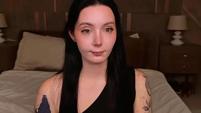 Goldy Stark online show from September 12, 2025, 8:41 pm