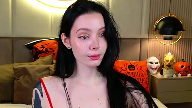 Goldy Stark online show from October 25, 2025, 8:42 pm