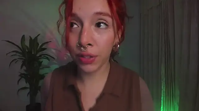 Snapshot of bri_von_dhara__ chatting on October 15, 2025, 4:37 pm bri von dhara online show from October 15, 2025, 4:37 pm