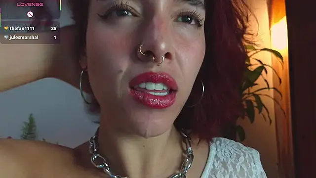 Snapshot of bri_von_dhara__ chatting on July 18, 2026, 5:32 pm bri von dhara online show from July 18, 2026, 5:32 pm