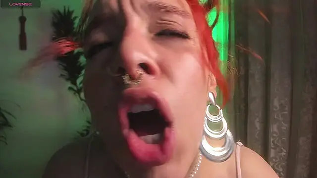 Snapshot of bri_von_dhara__ chatting on October 30, 2025, 11:41 am bri von dhara online show from October 30, 2025, 11:41 am