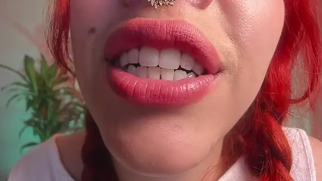 Snapshot of bri_von_dhara__ chatting on October 23, 2025, 4:27 pm bri von dhara online show from October 23, 2025, 4:27 pm