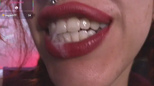 Snapshot of bri_von_dhara__ chatting on November 17, 2025, 3:16 pm bri von dhara online show from November 17, 2025, 3:16 pm