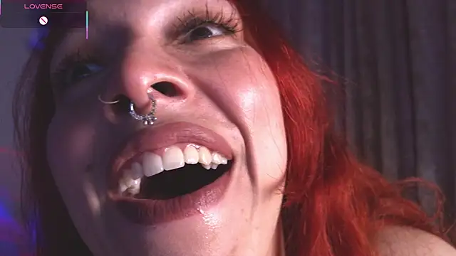 Snapshot of bri_von_dhara__ chatting on November 21, 2025, 8:52 pm bri von dhara online show from November 21, 2025, 8:52 pm