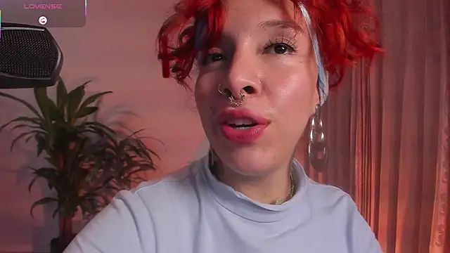 Snapshot of bri_von_dhara__ chatting on October 25, 2025, 5:35 pm bri von dhara online show from October 25, 2025, 5:35 pm