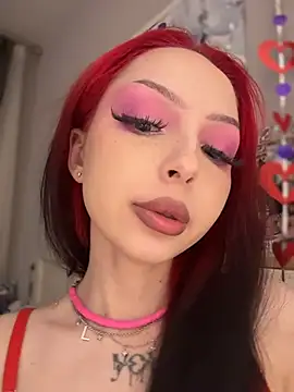 Lina Thornton  online show from February 11, 2026, 11:04 pm