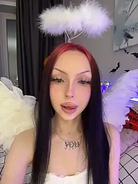 Lina Thornton  online show from October 25, 2025, 8:31 pm