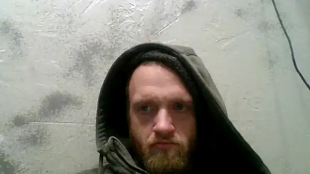 Snapshot of Hurri21 chatting on November 16, 2025, 8:46 pm Hurri21 online show from November 16, 2025, 8:46 pm