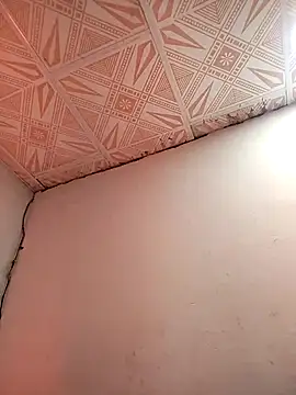 Naomi-Mature online show from November 2, 2025, 8:19 am