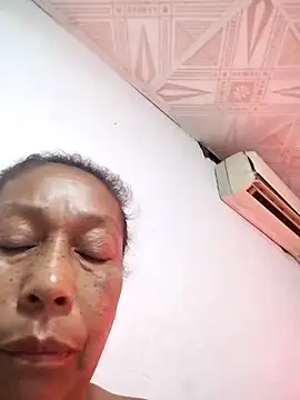 Naomi-Mature online show from November 27, 2025, 9:21 am