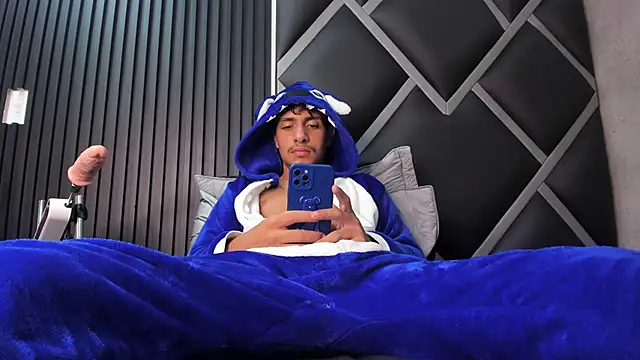 Snapshot of maximiliano_jam chatting on September 21, 2025, 4:01 pm maximiliano jam online show from September 21, 2025, 4:01 pm