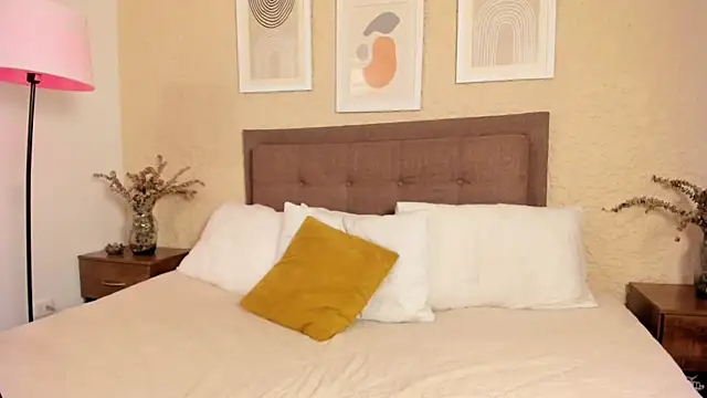 Snapshot of Samyscott_ chatting on January 8, 2026, 9:21 pm Samyscott online show from January 8, 2026, 9:21 pm