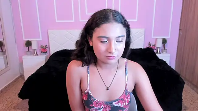 Snapshot of BellaSky4 chatting on November 8, 2025, 12:31 pm BellaSky4 online show from November 8, 2025, 12:31 pm