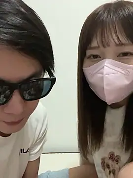 erokami36 online show from November 10, 2025, 4:23 pm