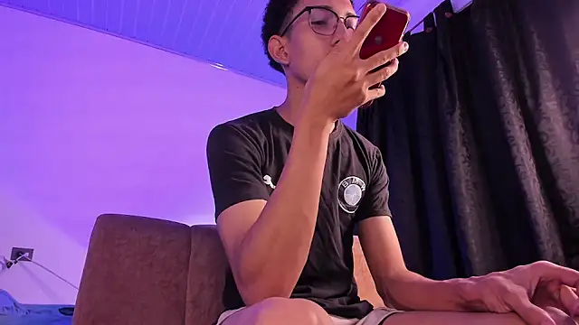 Snapshot of Cj_davis_ chatting on November 11, 2025, 2:39 am Cj davis online show from November 11, 2025, 2:39 am