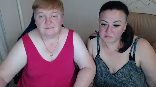 Snapshot of Bertie_Adeline chatting on September 11, 2025, 6:30 pm Bertie Adeline online show from September 11, 2025, 6:30 pm