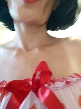 Snapshot of Gecenin_Kralicesi chatting on October 3, 2025, 8:05 am Gecenin Kralicesi online show from October 3, 2025, 8:05 am