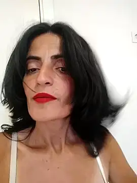Snapshot of Gecenin_Kralicesi chatting on September 18, 2025, 2:20 pm Gecenin Kralicesi online show from September 18, 2025, 2:20 pm