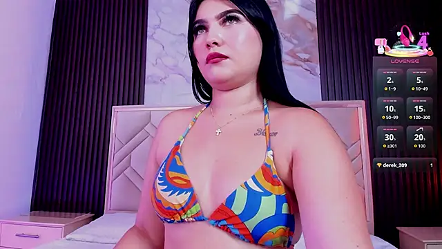 MiaaFarrel online show from October 27, 2025, 7:26 pm